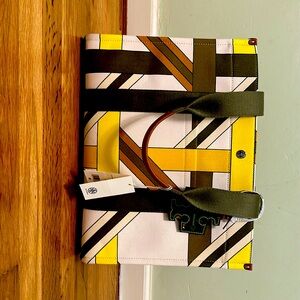 Printed Tory Tote, NWT